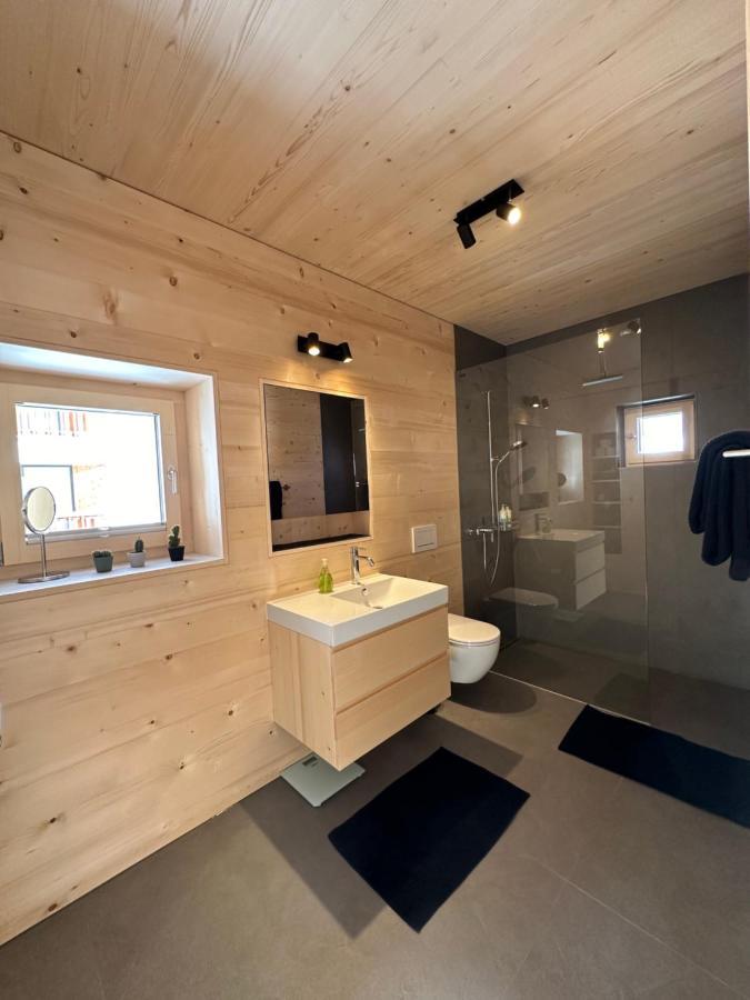 Mondholz Ferienwohnung Андермат Екстериор снимка