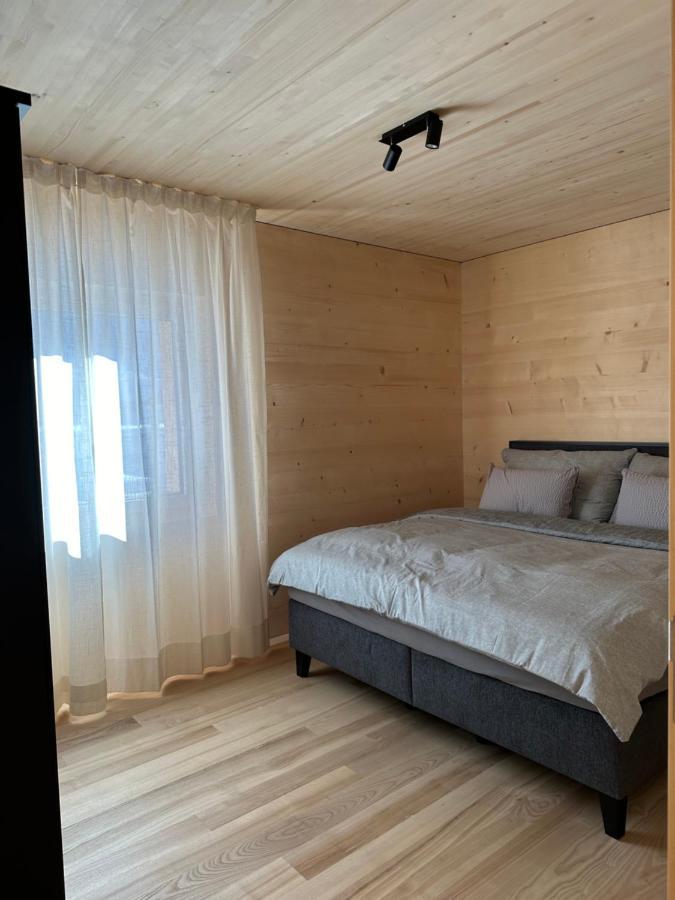 Mondholz Ferienwohnung Андермат Екстериор снимка